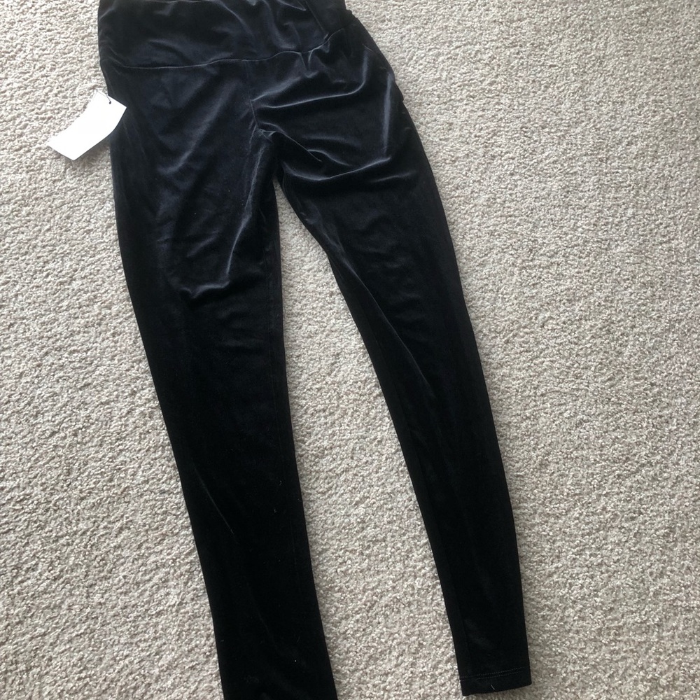 Nude by Poshshop LA black velvet leggings, size L.